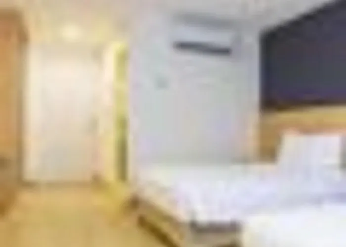 Solo Express Sukhumvit 81 Hotel