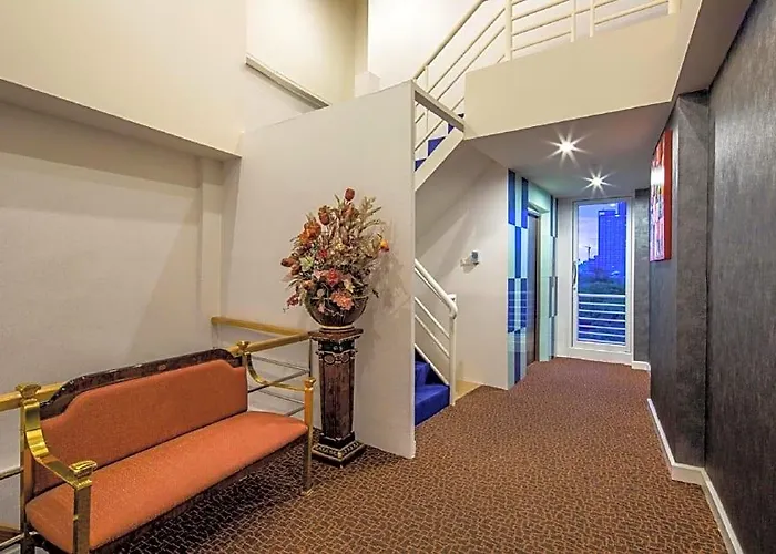 Solo Express Sukhumvit 81 Hotel 3*