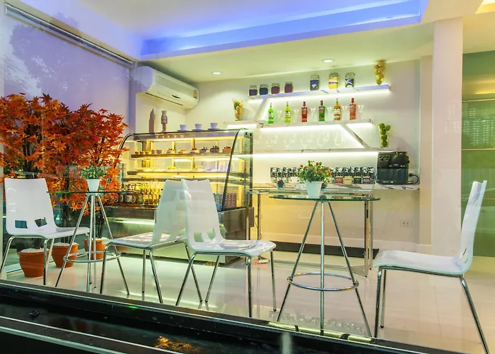 Solo Express Sukhumvit 81 Hotel 3*
