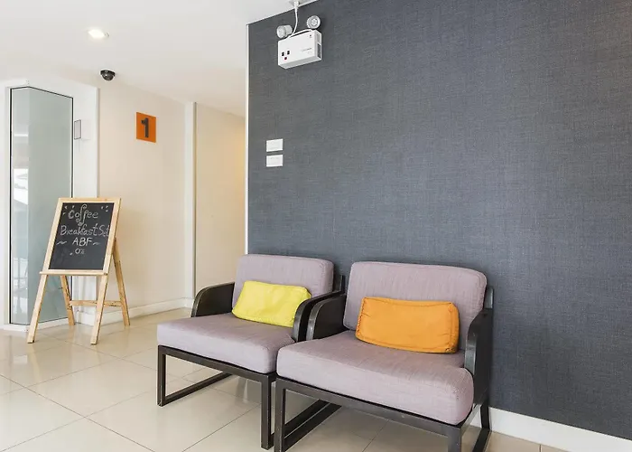 Solo Express Sukhumvit 81 Hotel 3*